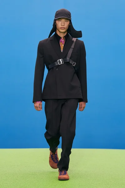 Look 22